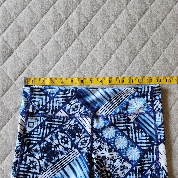 Athleta Biker Running Athletic Shorts Small - Picture 3 of 9